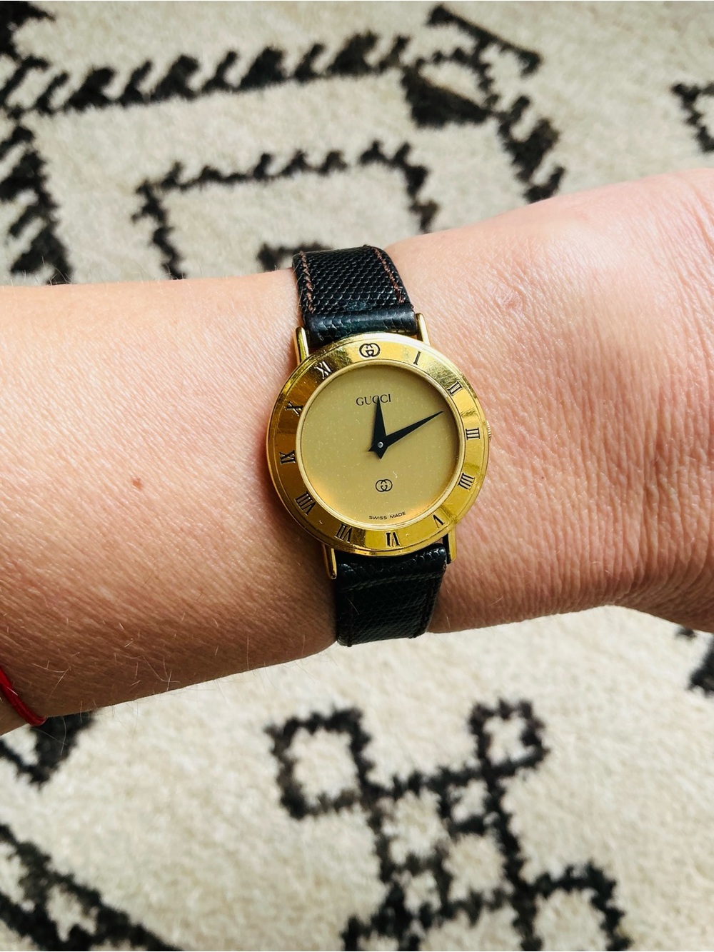Ladies authentic GUCCI dress watch 🌹
